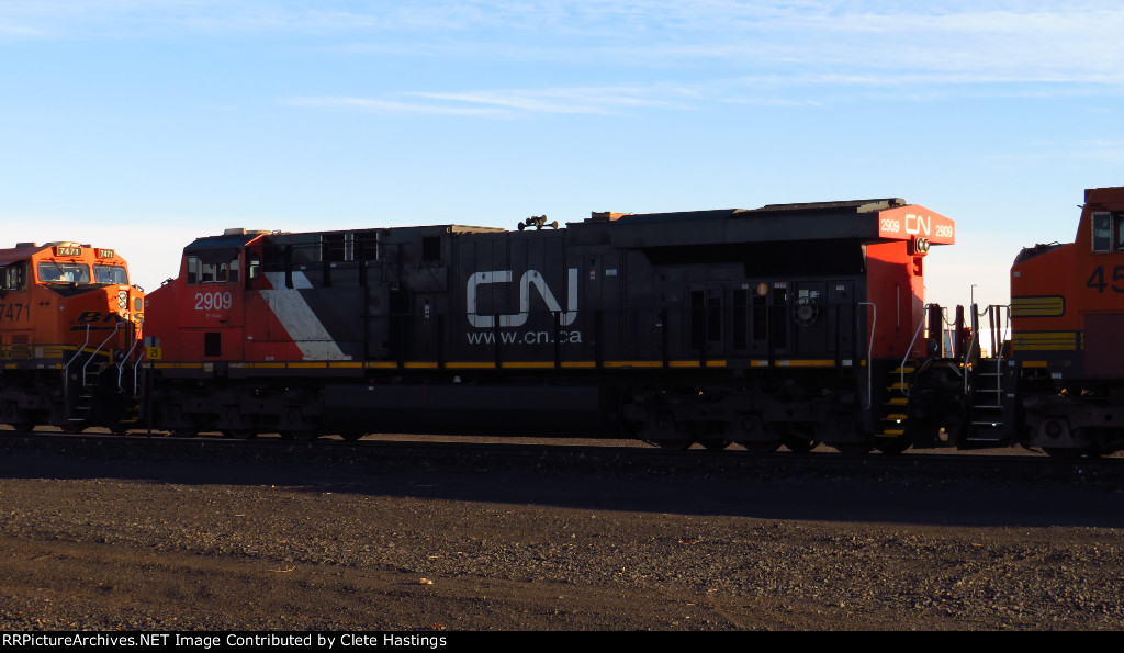 CN 2909